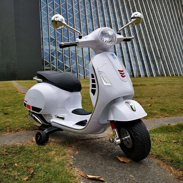 Xe May Dien Vespa Q618 Cho Be Gai (4)