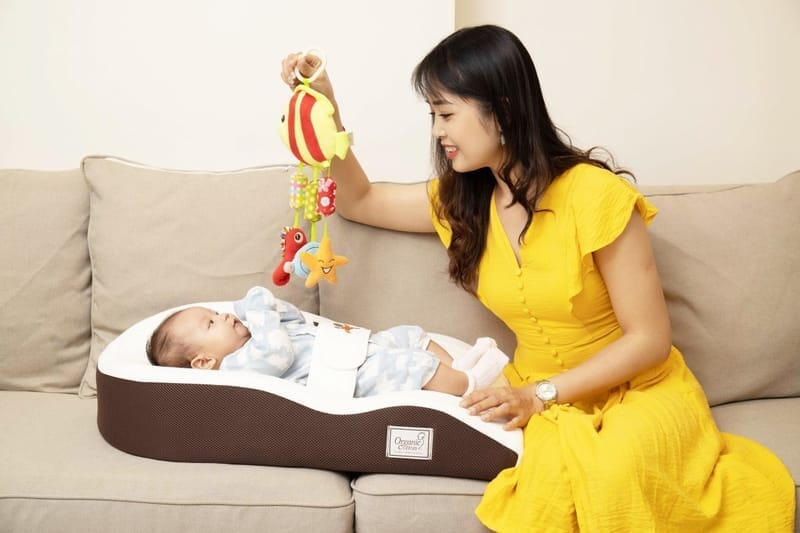 Dem Ngu Coza Baby Bed Chong Trao Nguoc (28)