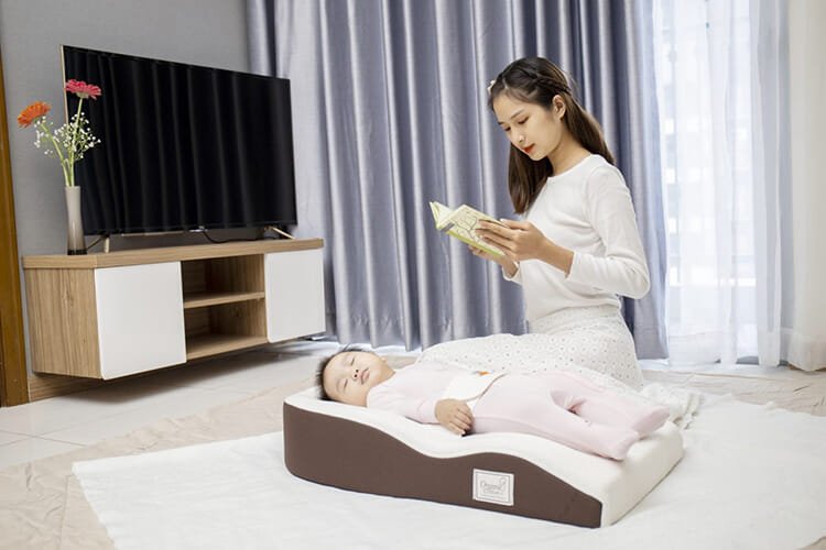 Dem Ngu Coza Baby Bed Chong Trao Nguoc (5)