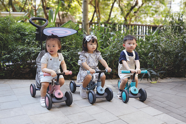 xe thang bang 4 banh globber learning bike deluxe 3 in 1 tu 1 3 tuoi 1 shopcon