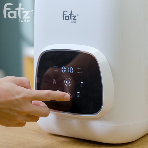 Máy rửa và tiệt trùng bình sữa Fatzbaby Cleanmax 2